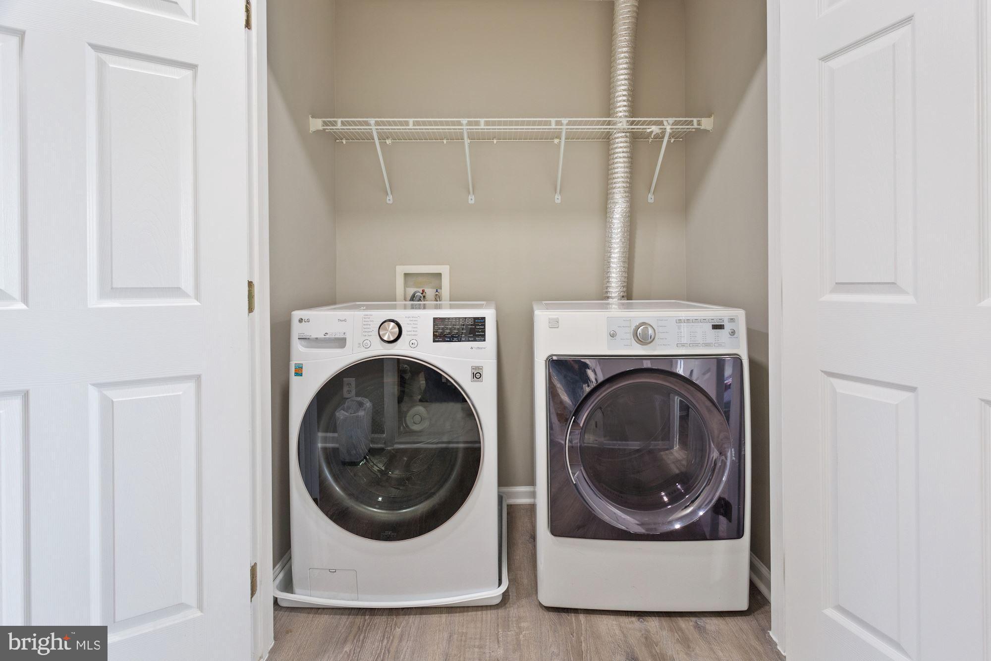 SOUTH RIDING - Residential