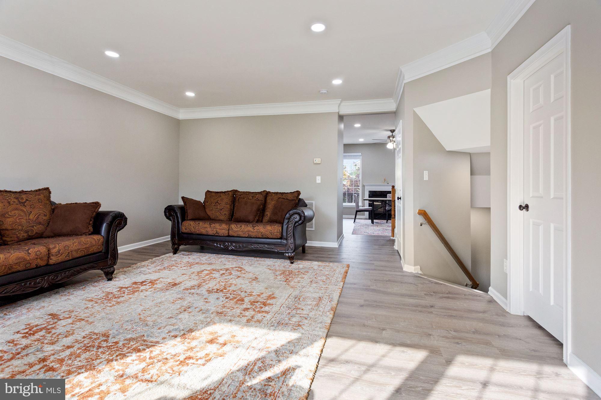 SOUTH RIDING - Residential