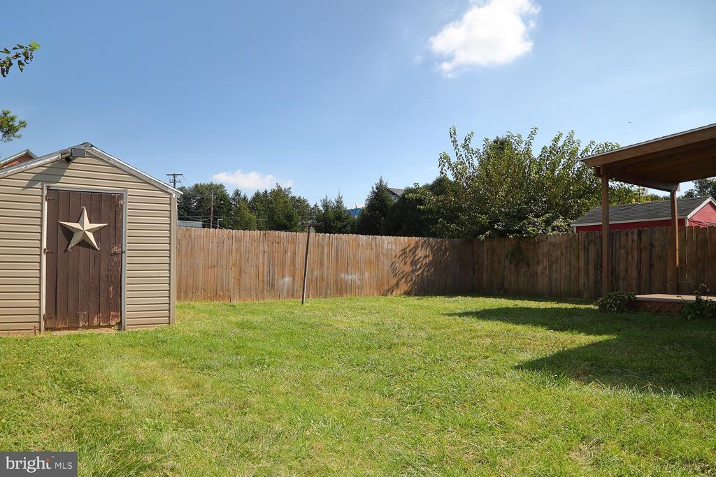 Photo of 343 Carol Lynn Dr, Willow Street, PA 17584 (MLS # PALA2041928)