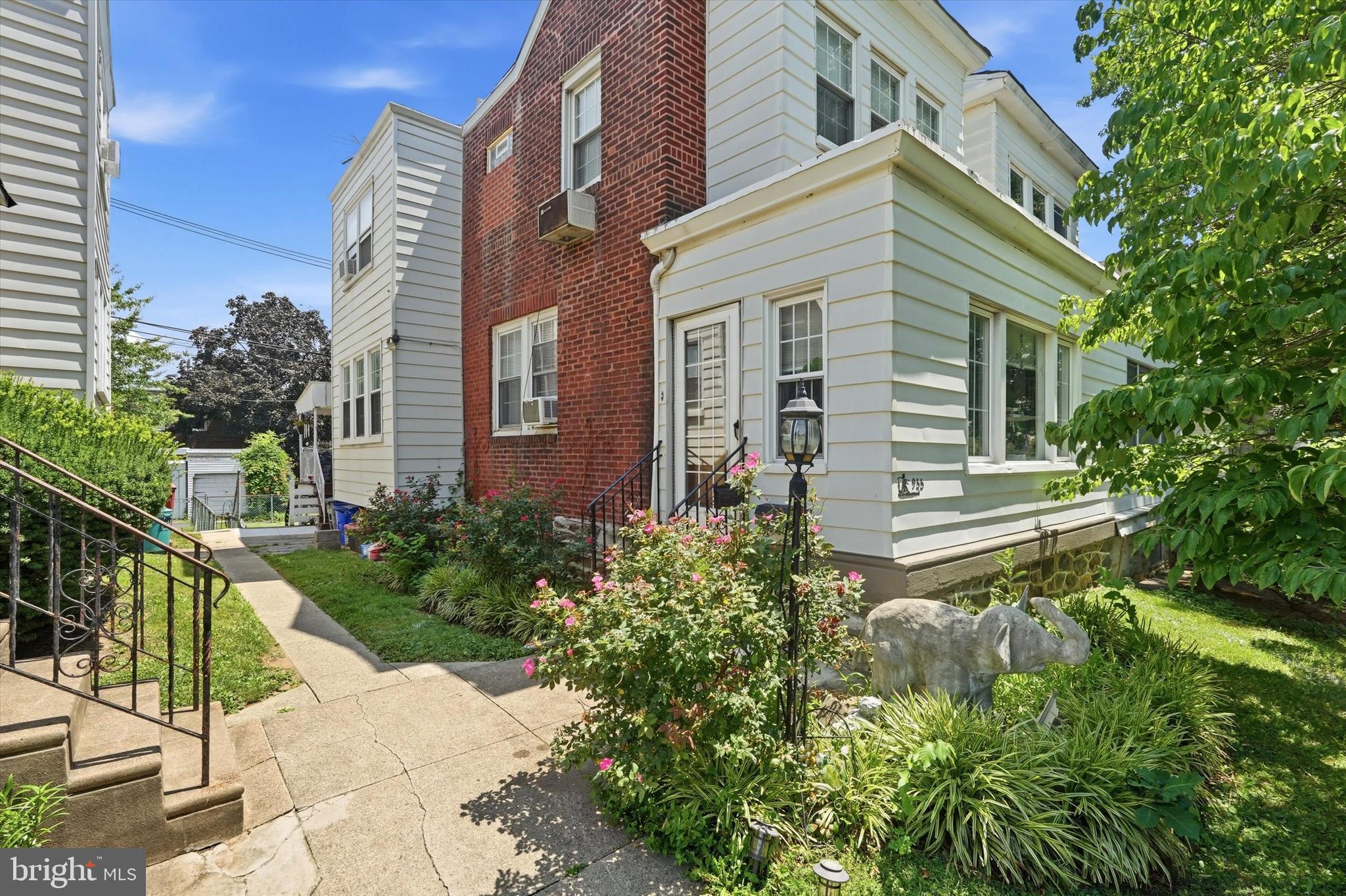 Photo 1 of 32 — 955 ALLENGROVE STREET, PHILADELPHIA, PA 19124