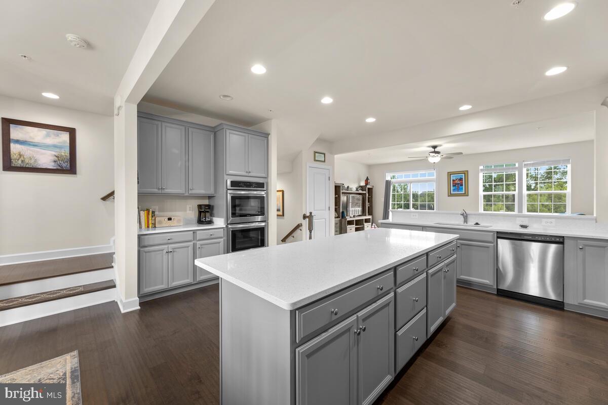 PARKSIDE AT WESTPHALIA - Residential