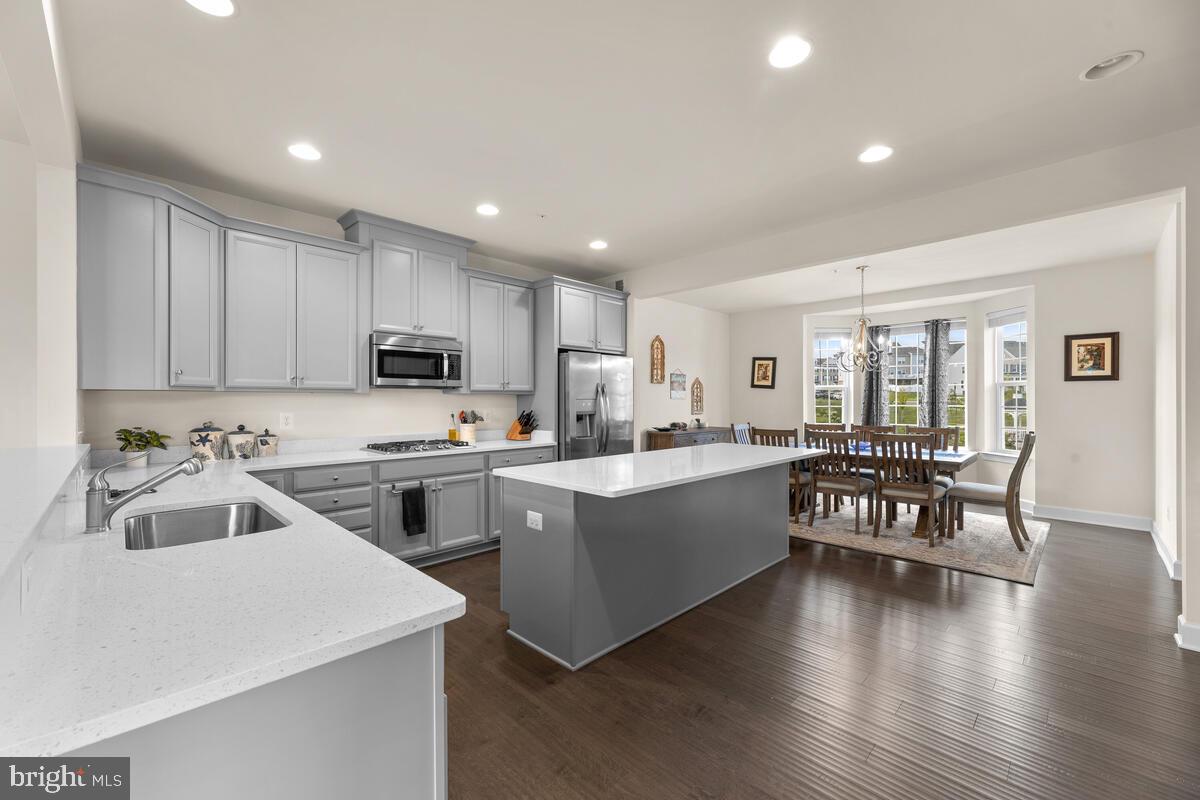 PARKSIDE AT WESTPHALIA - Residential