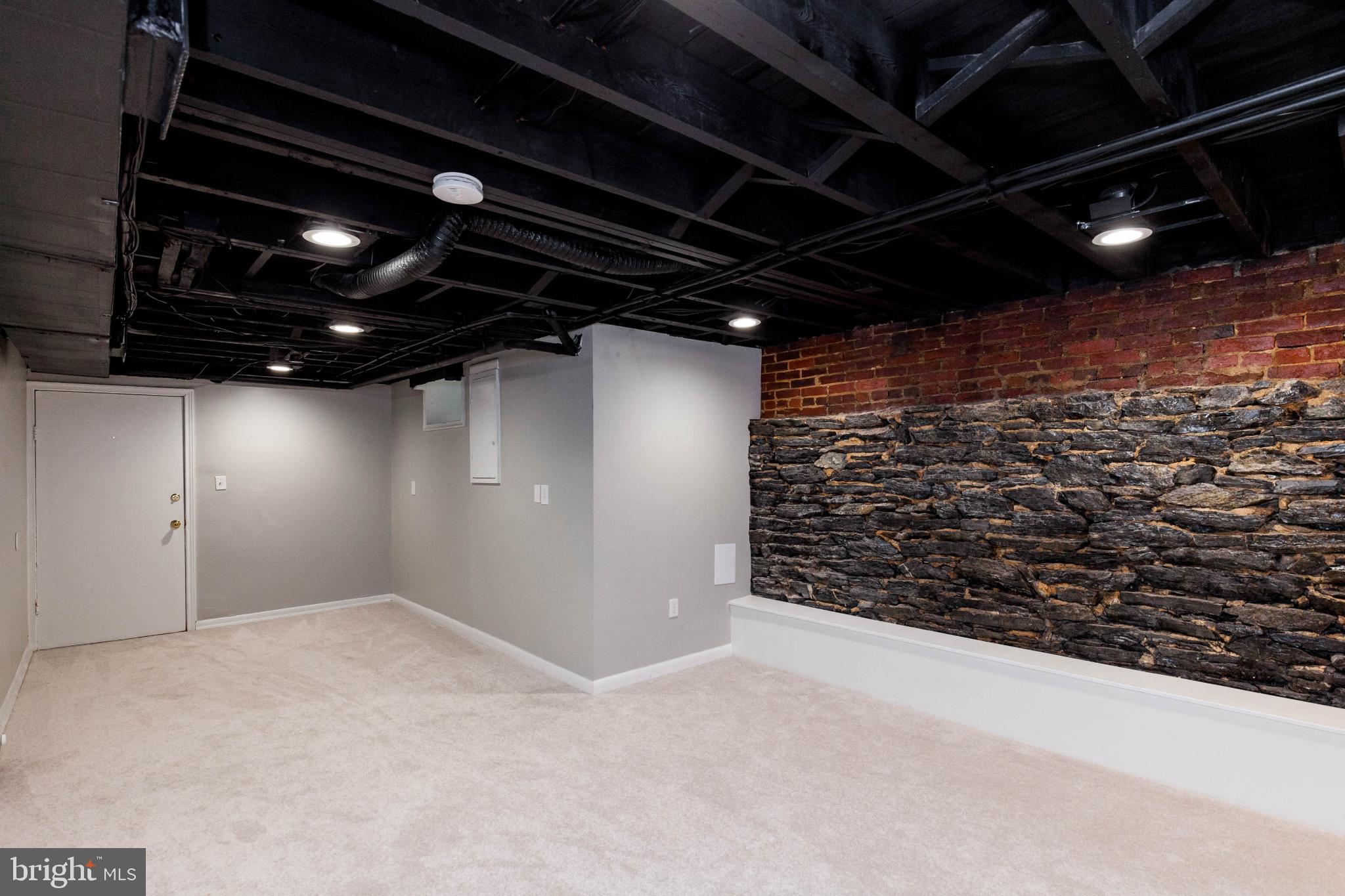 DOWNTOWN FREDERICK - Residential Lease