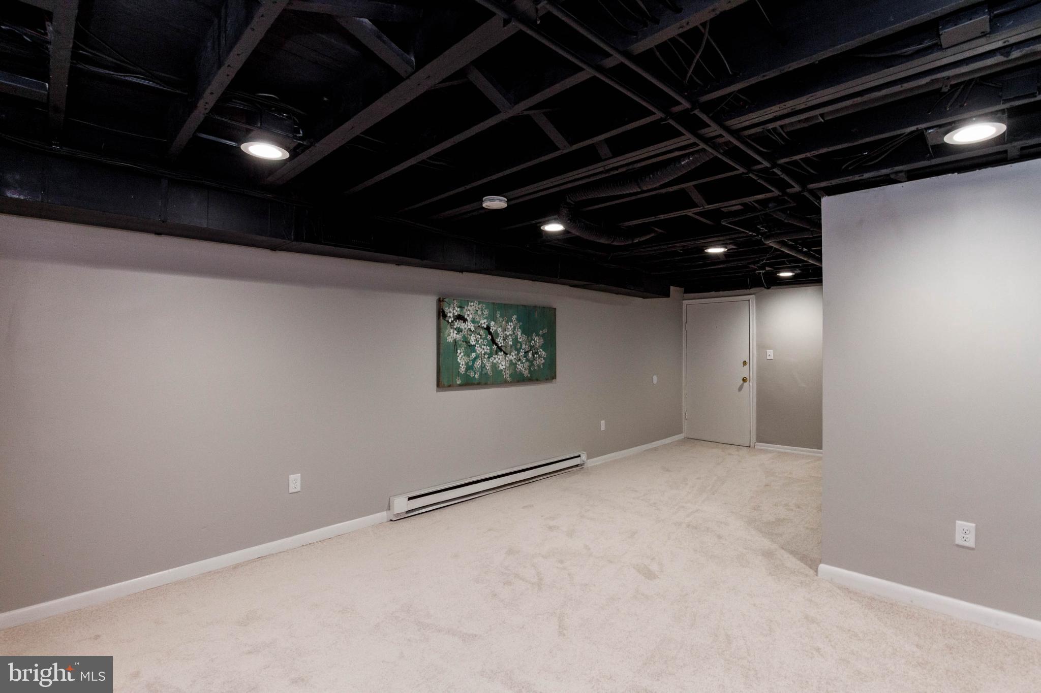 DOWNTOWN FREDERICK - Residential Lease