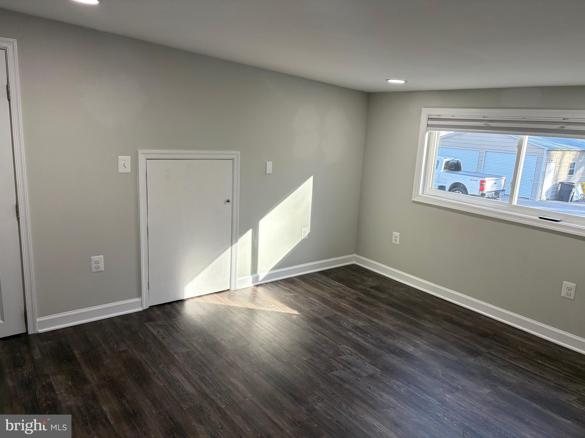 MULBERRY HILL - Residential Lease