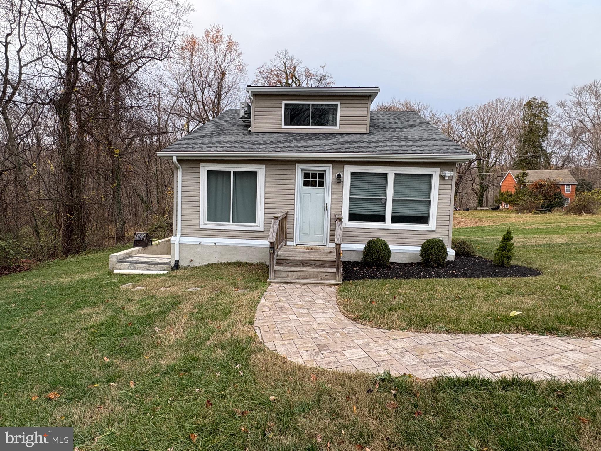 MULBERRY HILL - Residential Lease