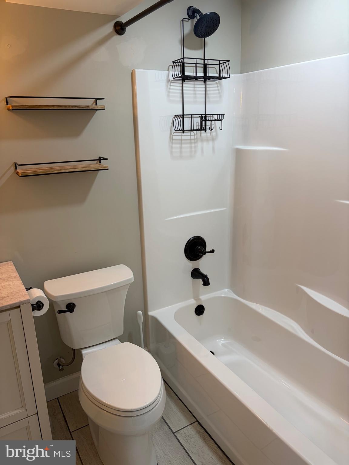 MULBERRY HILL - Residential Lease