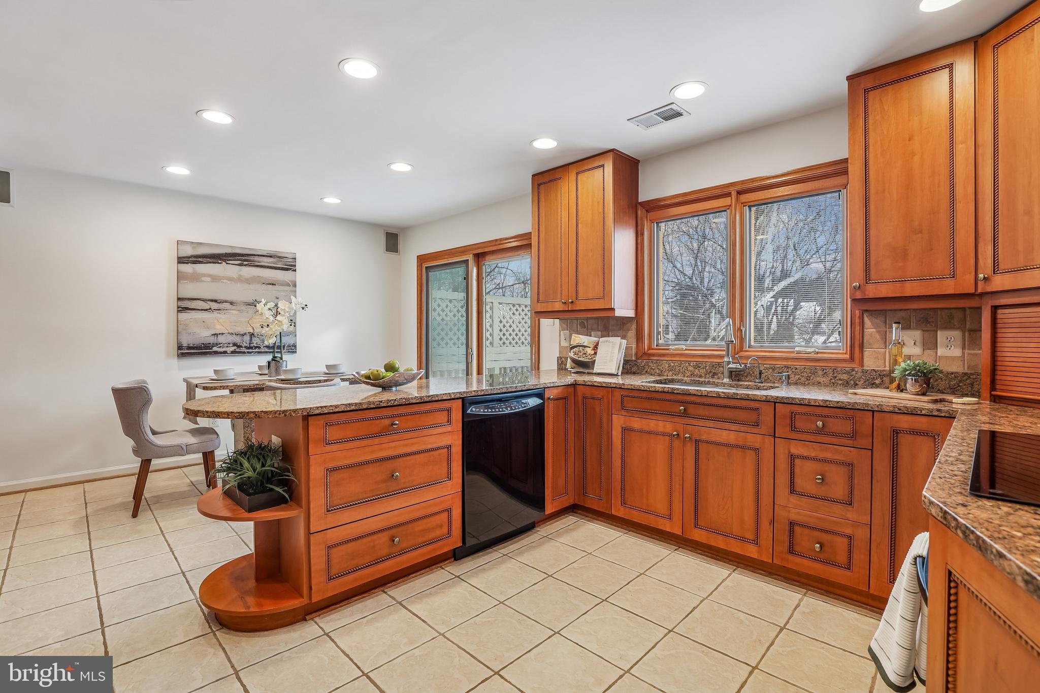 DRANESVILLE ESTATES - Residential