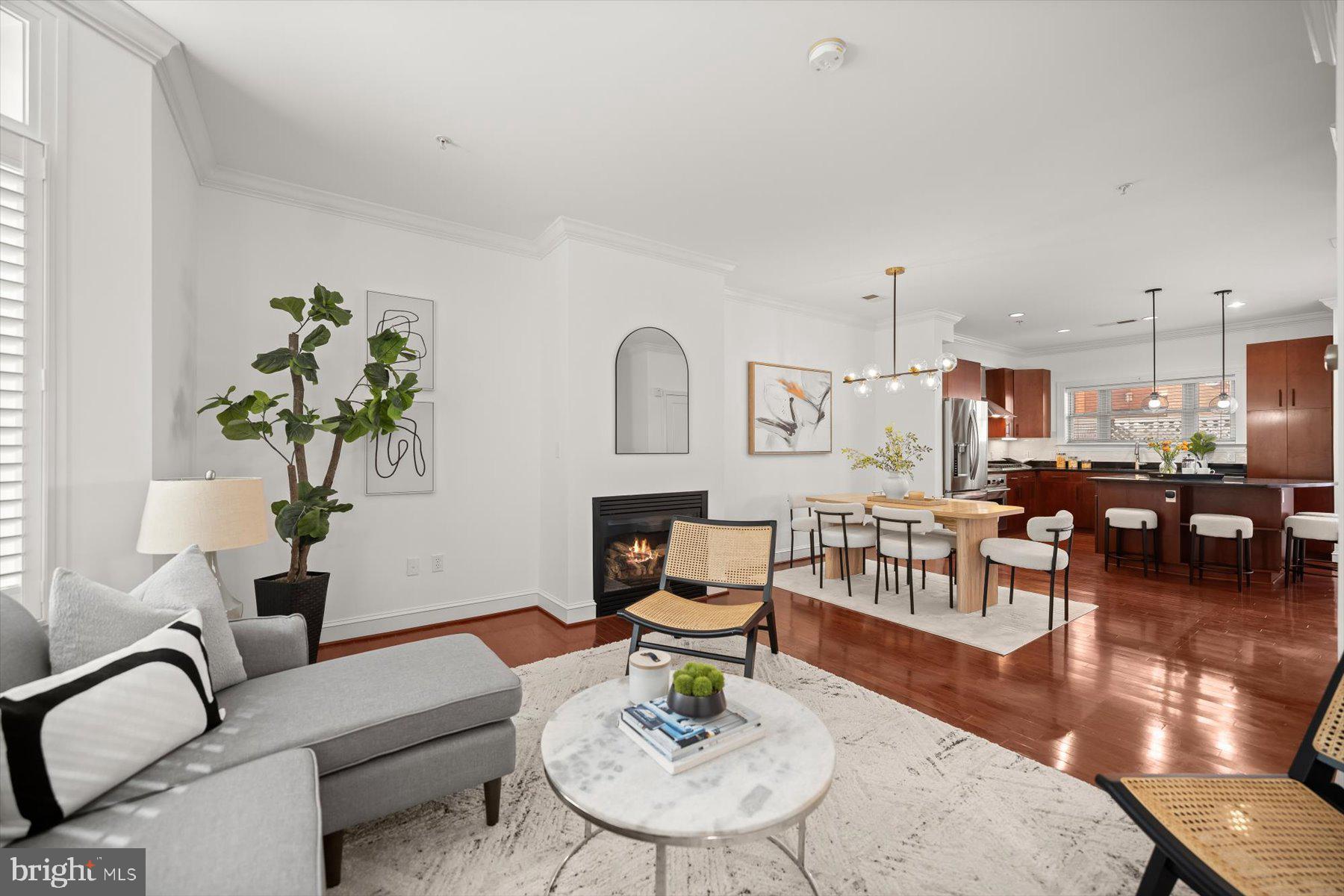 VISTA ON COURTHOUSE - Residential