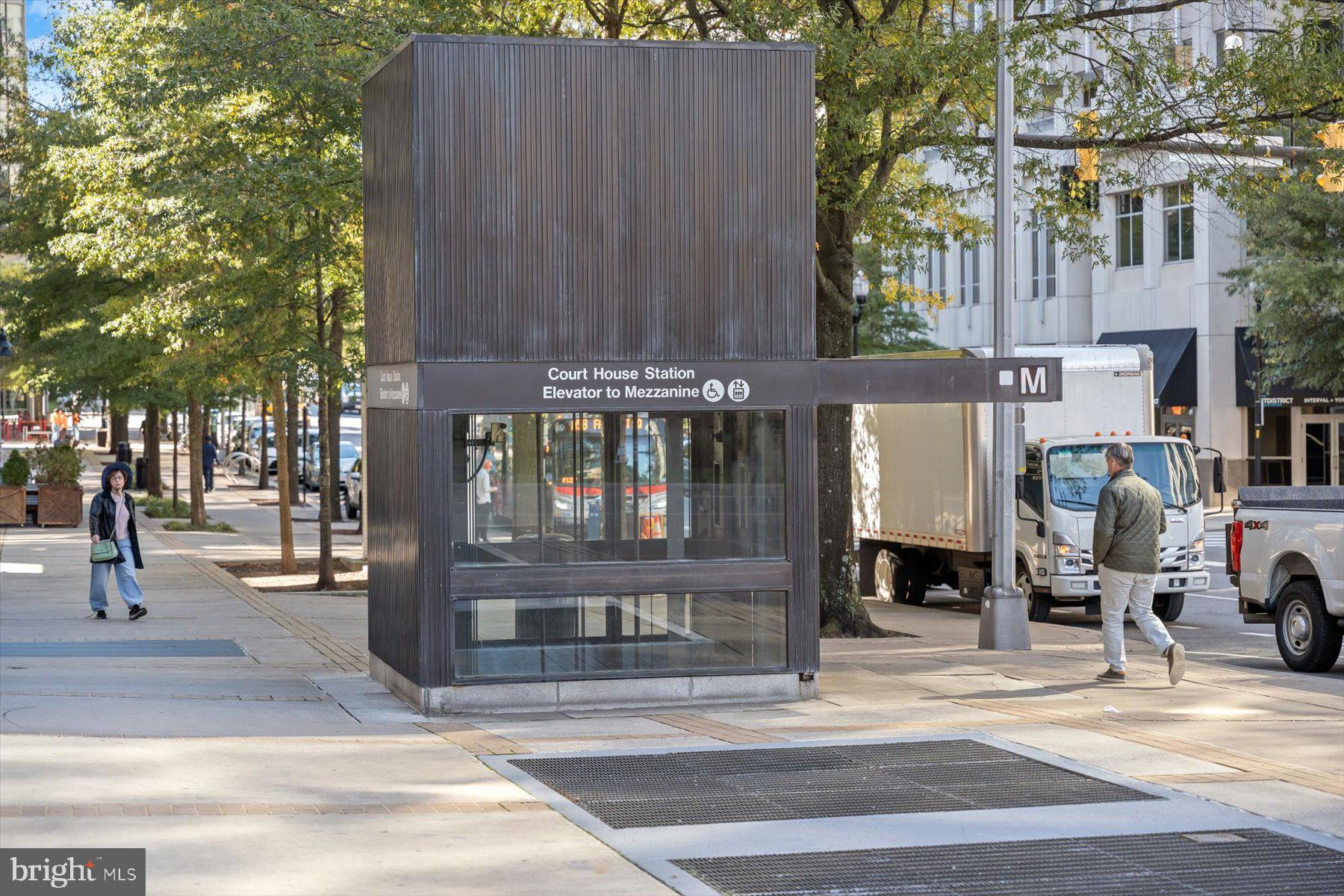 VISTA ON COURTHOUSE - Residential