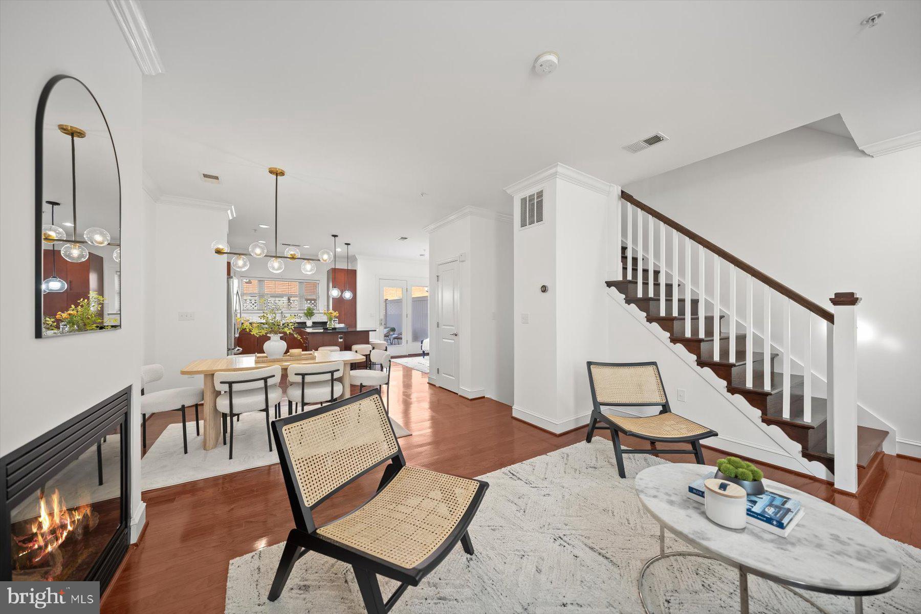 VISTA ON COURTHOUSE - Residential