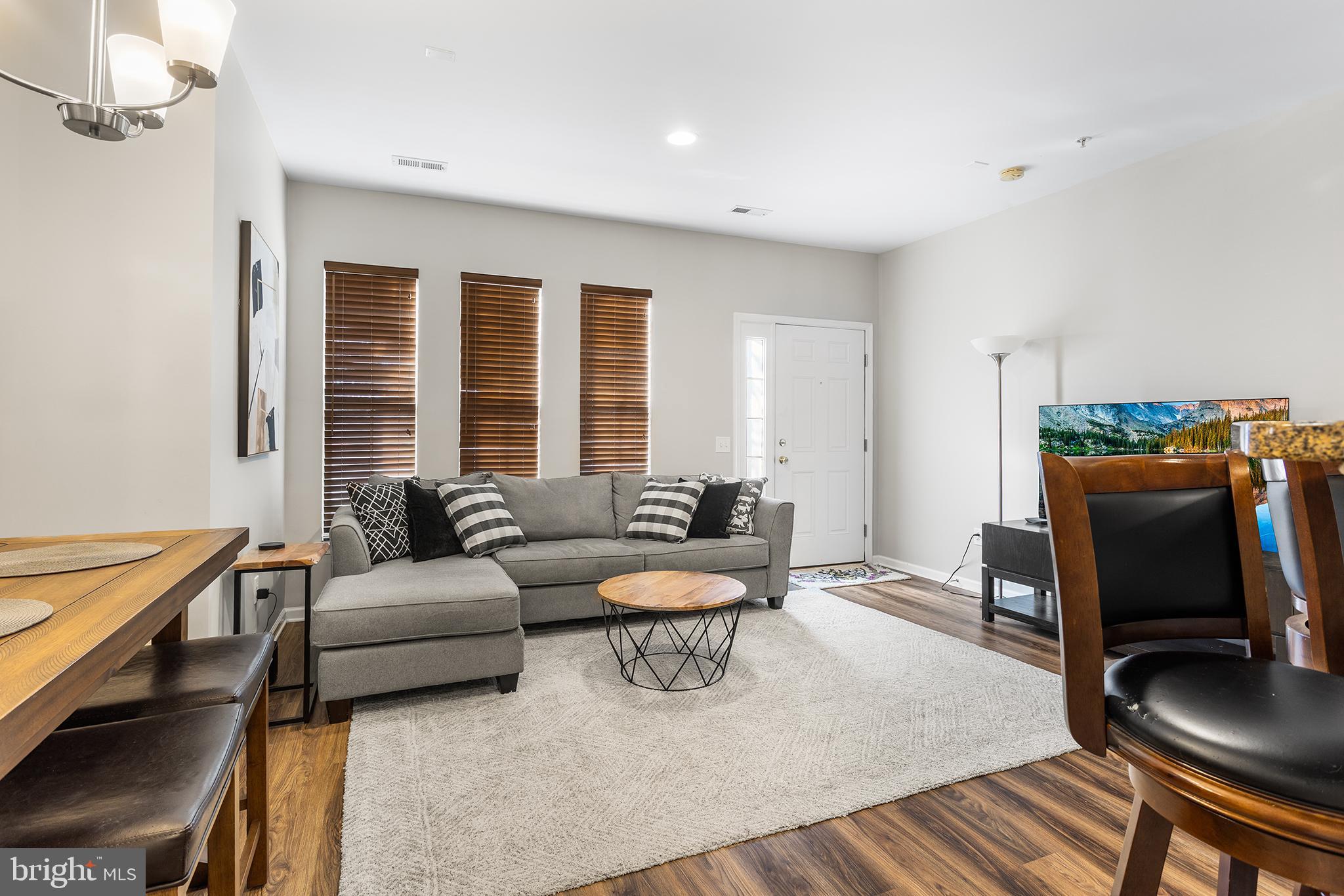 834A S WARREN STREET