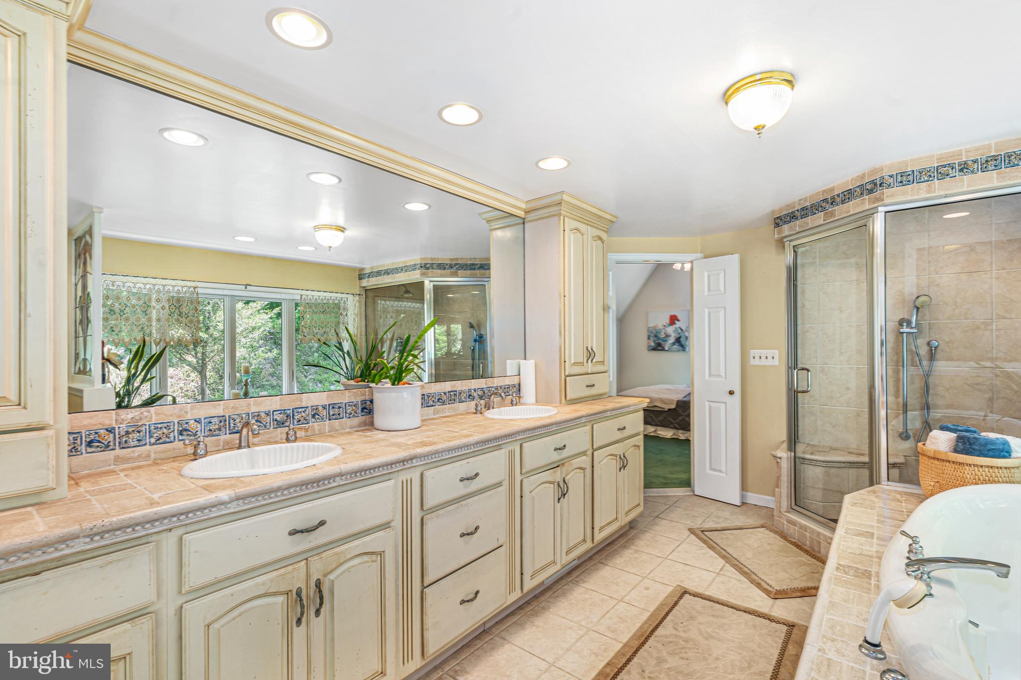 GLEN ARM - Residential