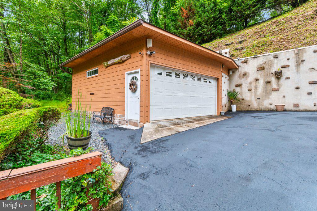 GLEN ARM - Residential