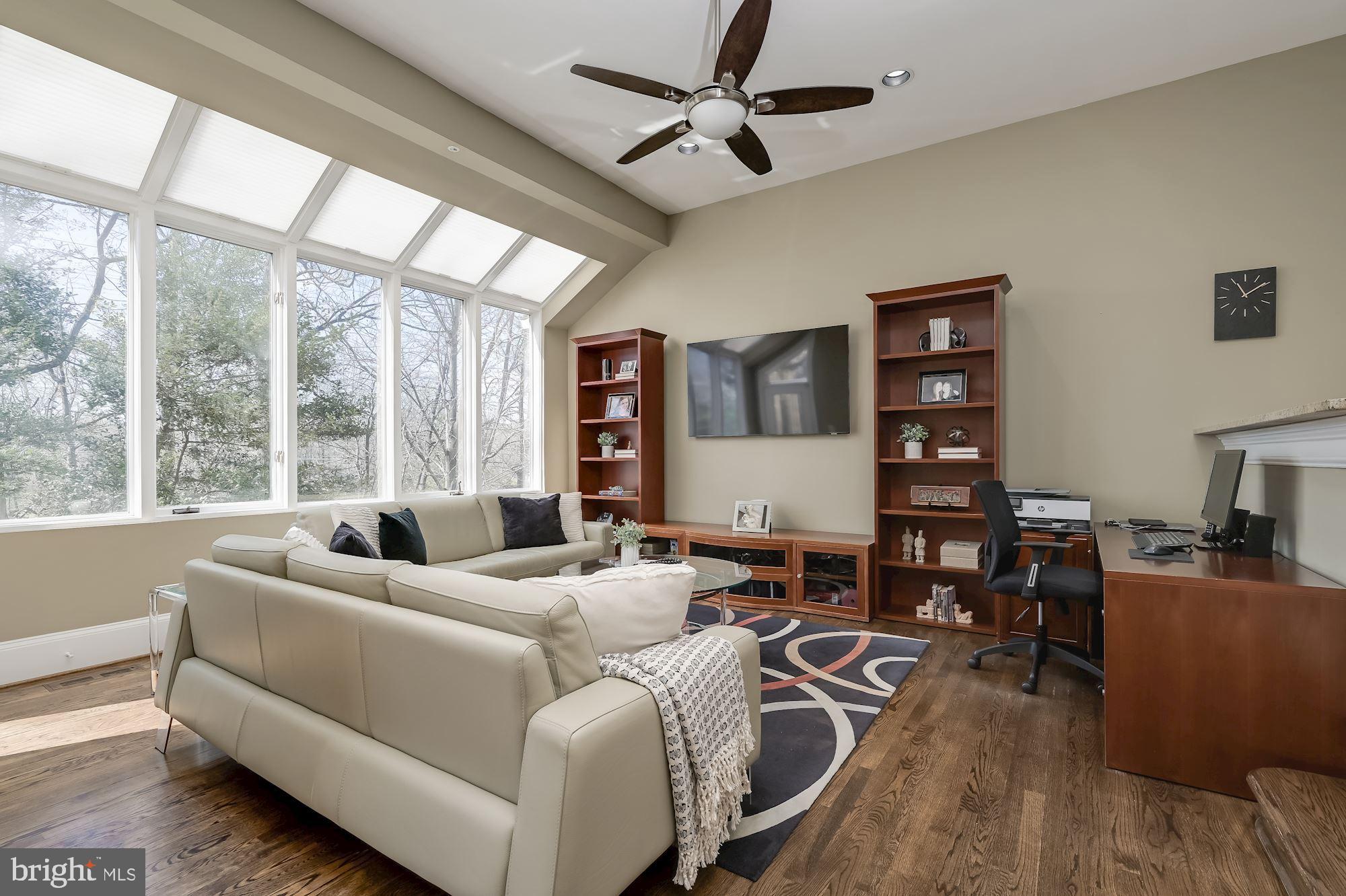 POTOMAC CREST - Residential