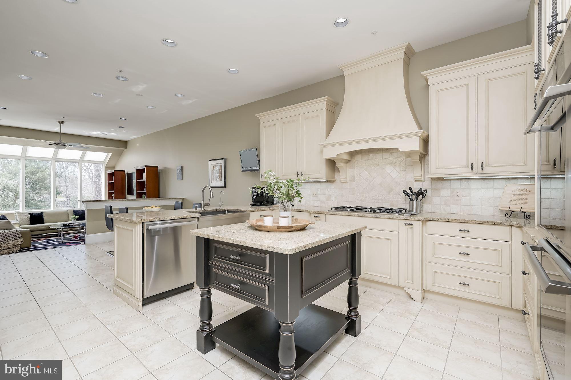 POTOMAC CREST - Residential