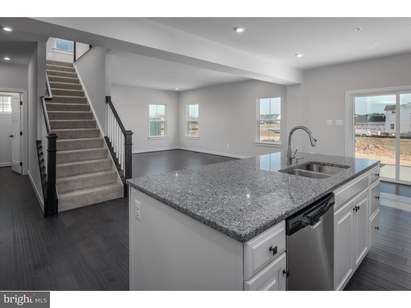 HANOVER POINTE - Residential