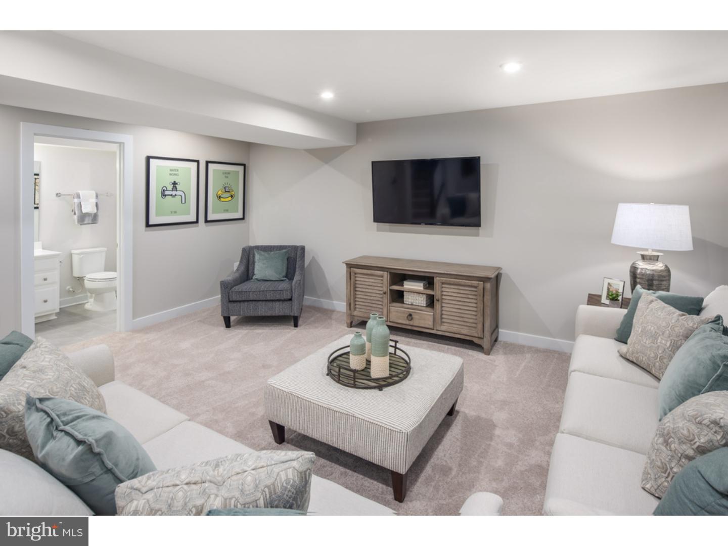 HANOVER POINTE - Residential