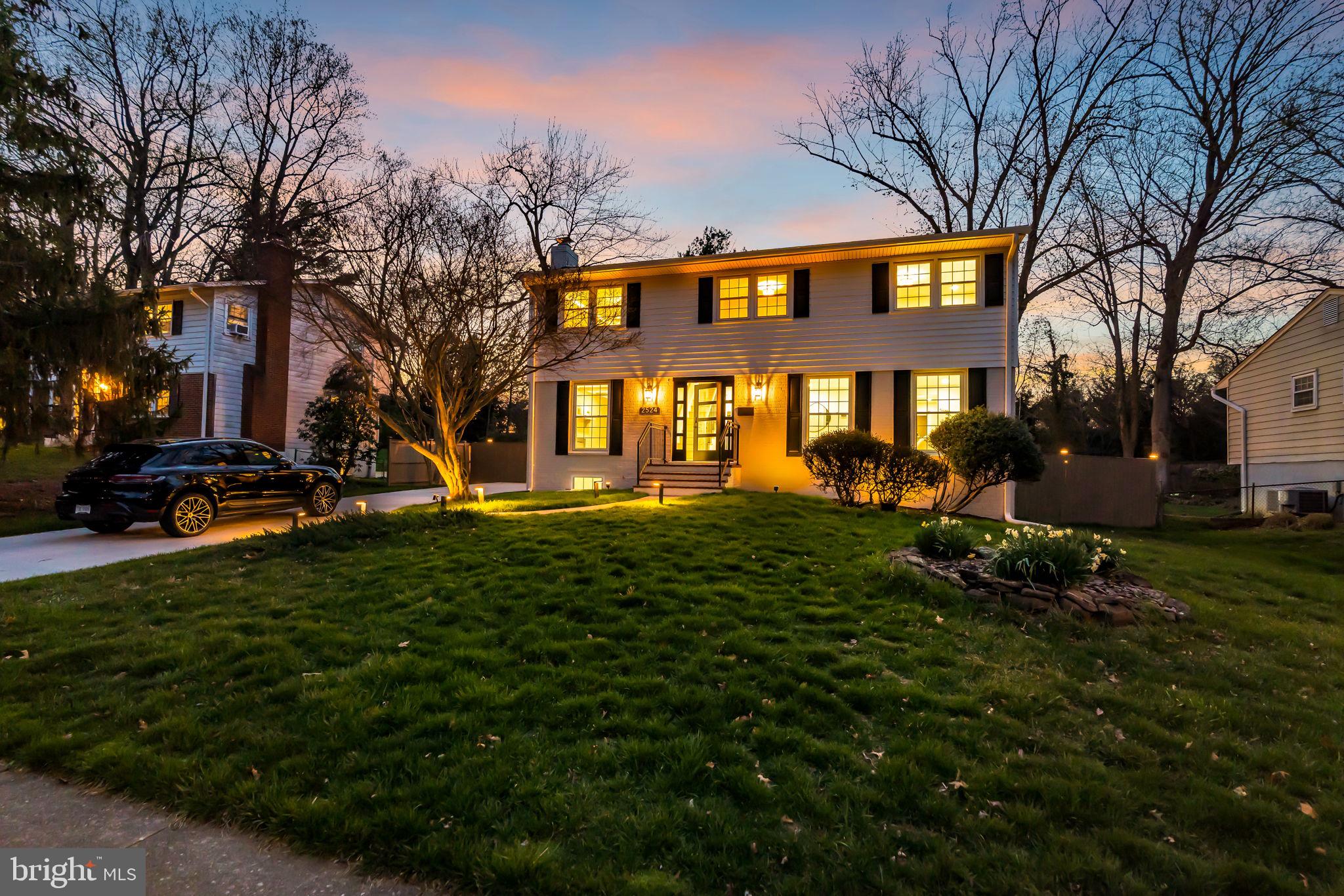 STONEWALL MANOR - Residential