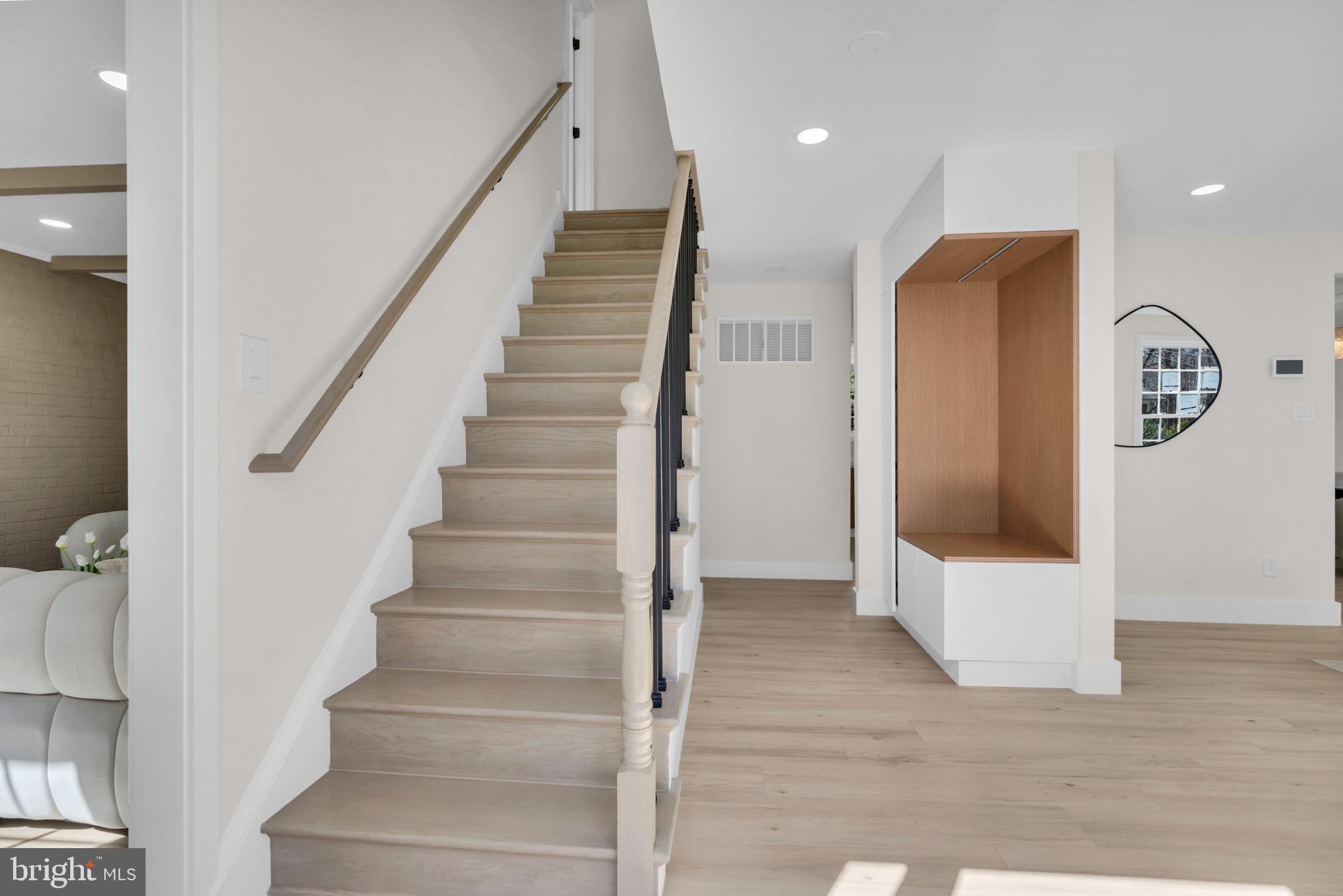 STONEWALL MANOR - Residential