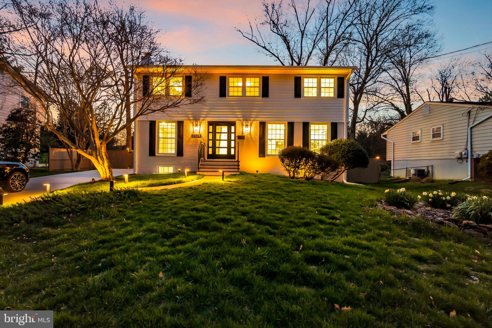 STONEWALL MANOR - Residential