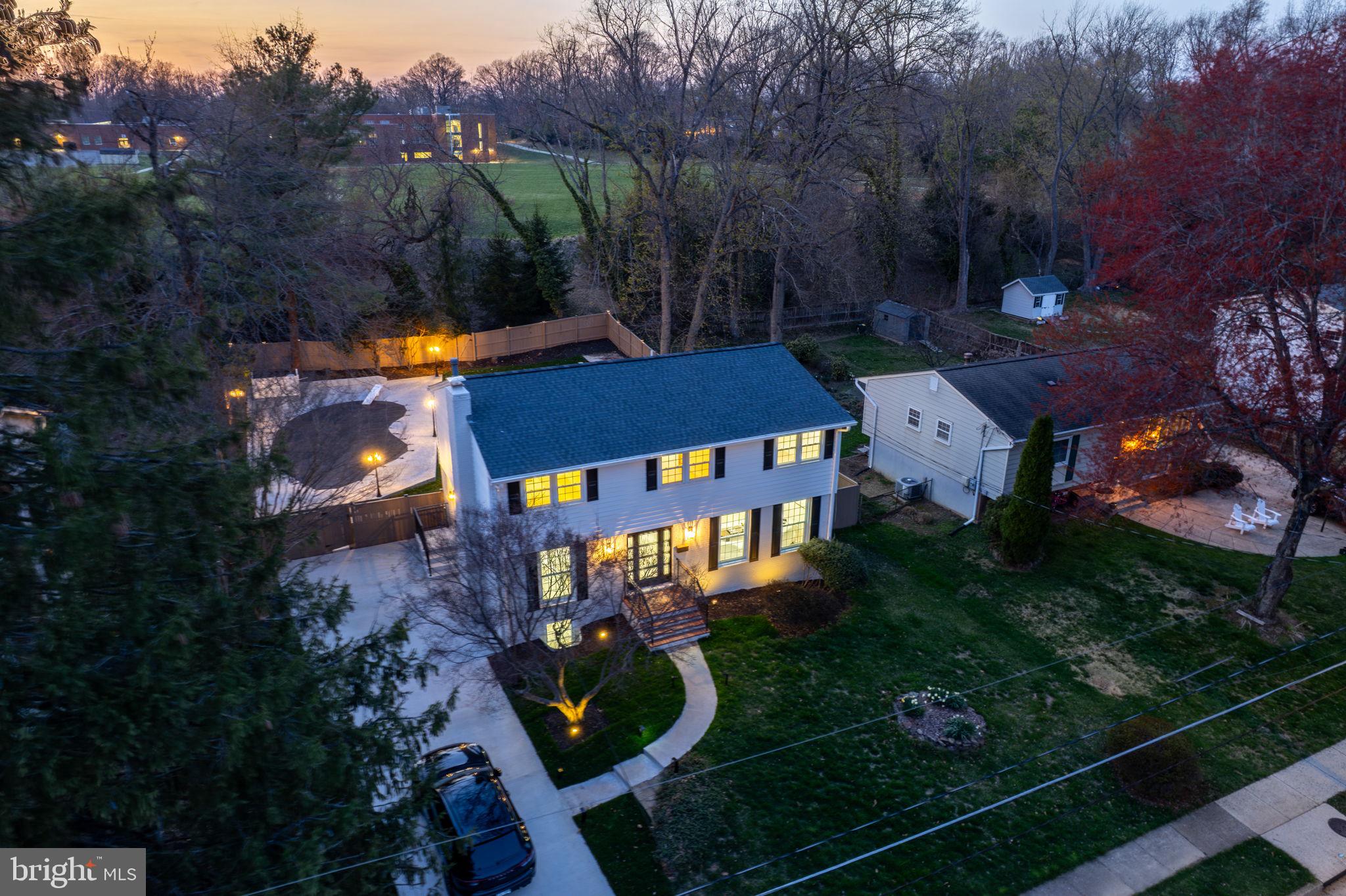 STONEWALL MANOR - Residential