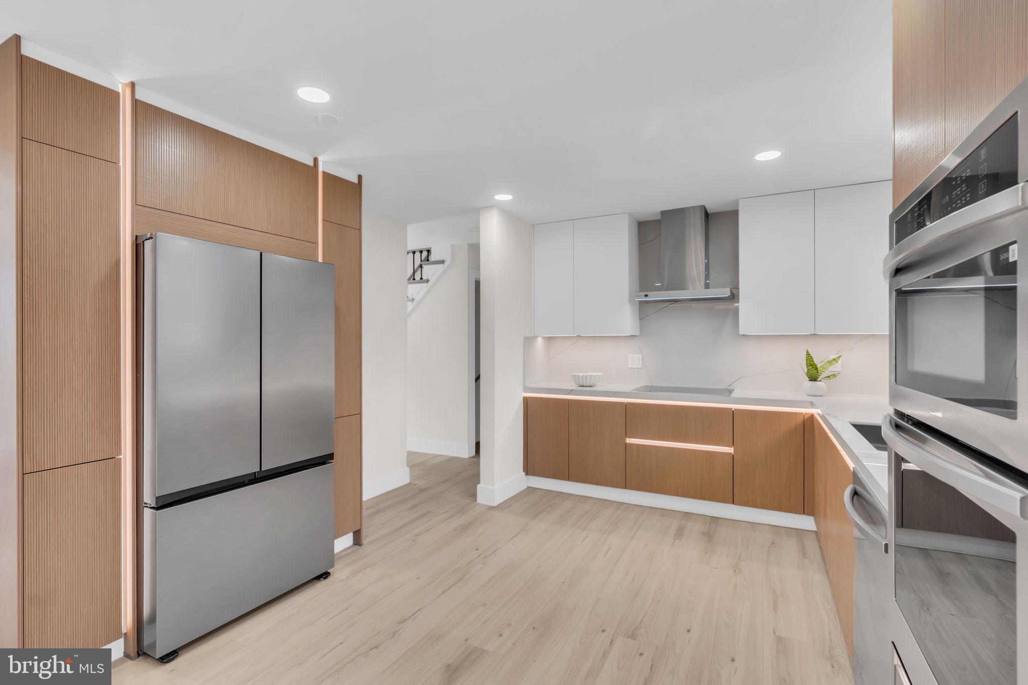 STONEWALL MANOR - Residential