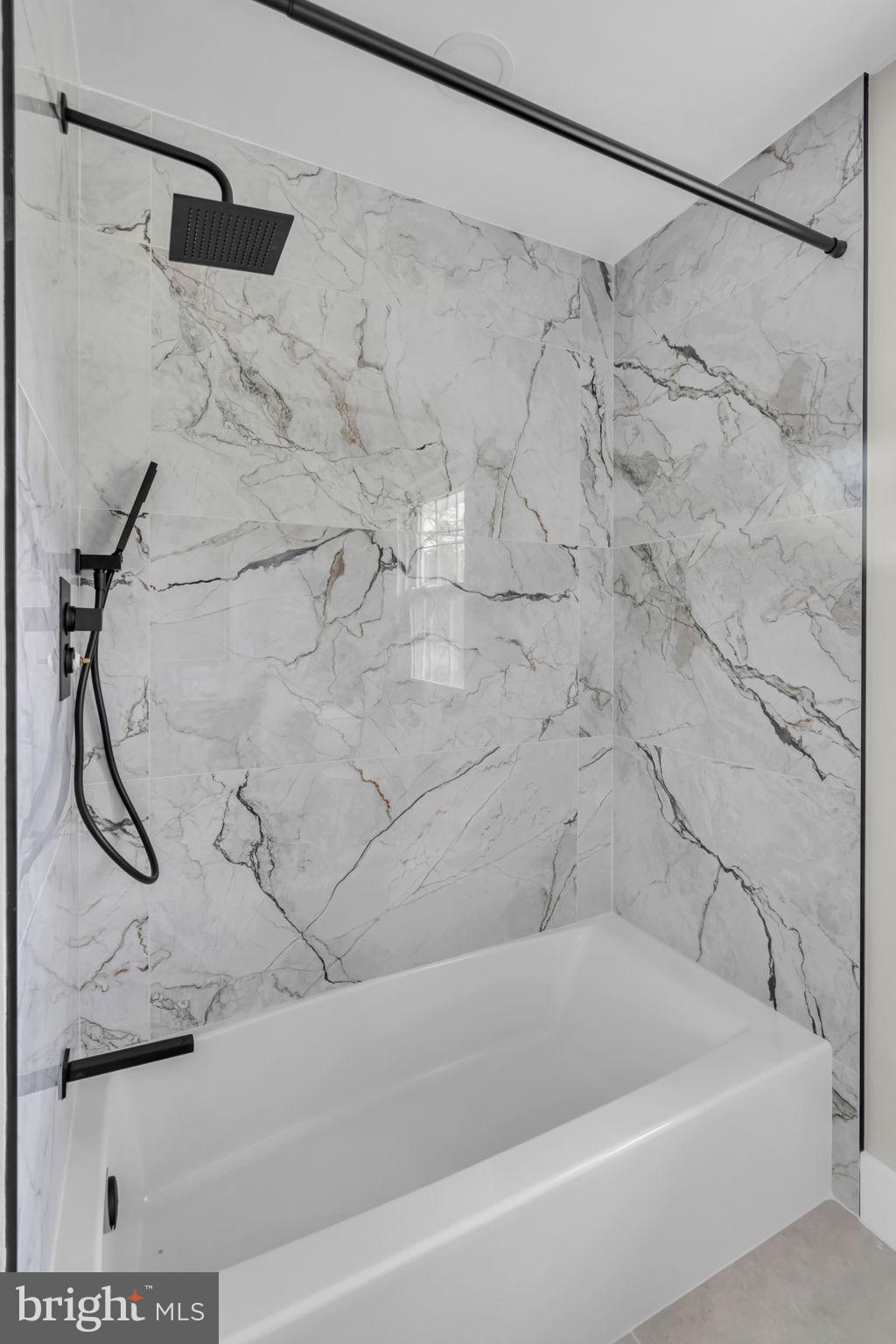 STONEWALL MANOR - Residential