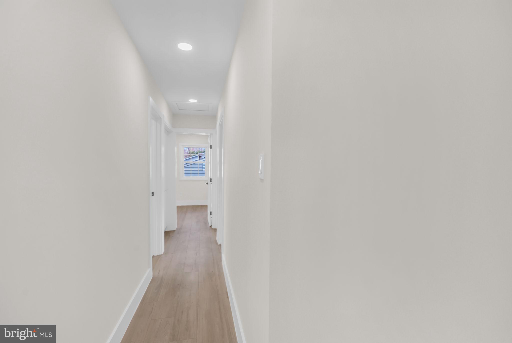 STONEWALL MANOR - Residential