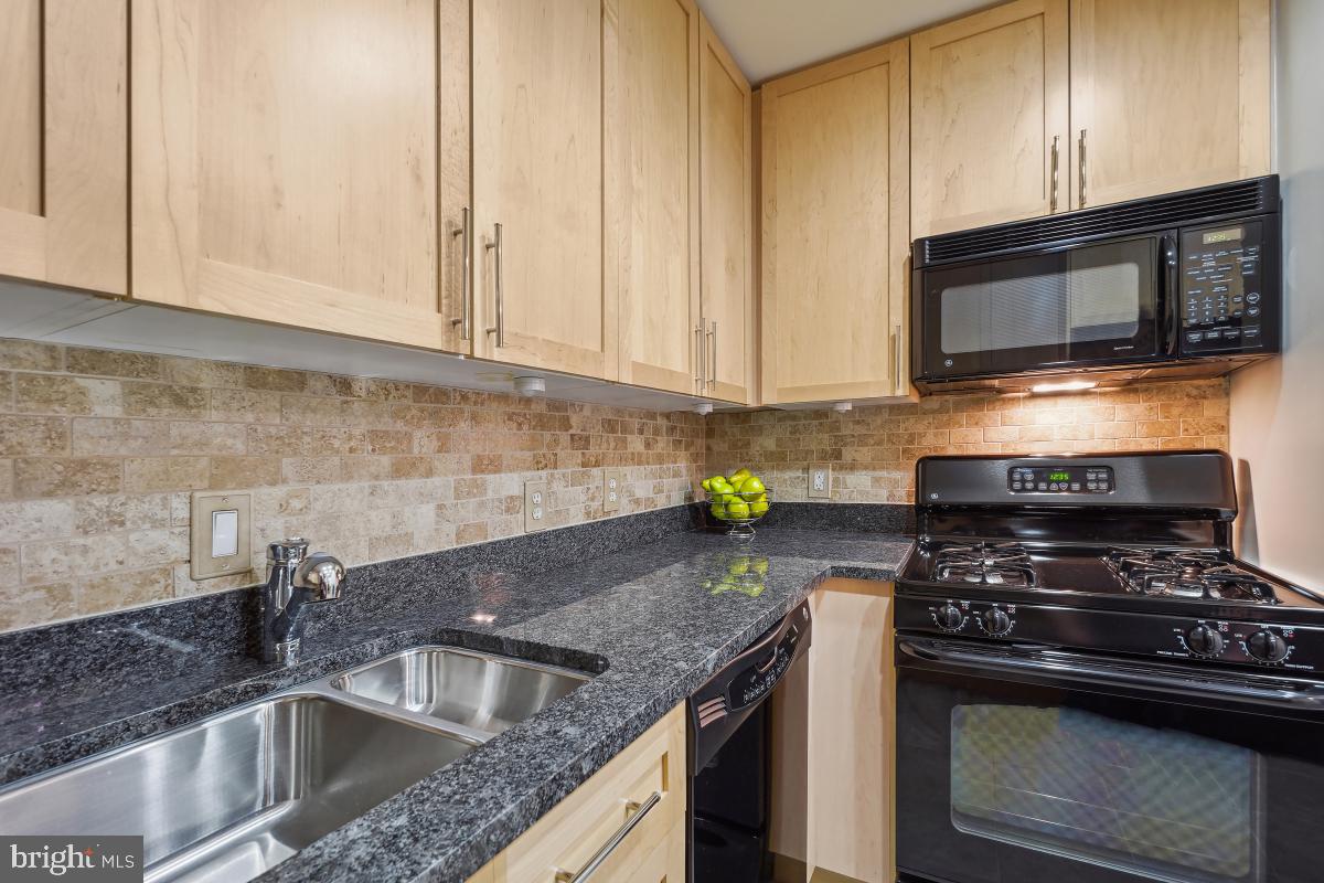 HAWTHORN - Residential