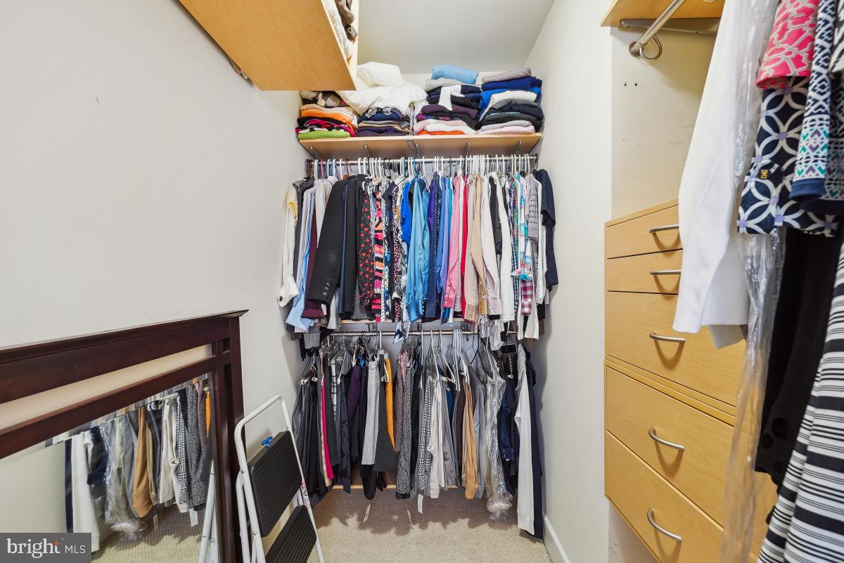 HAWTHORN - Residential