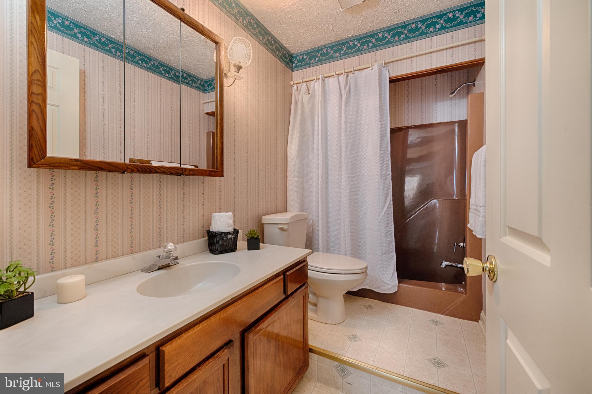 HARFORD WOODS - Residential