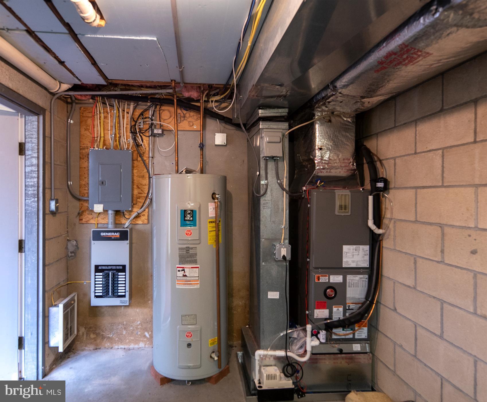 HARFORD WOODS - Residential