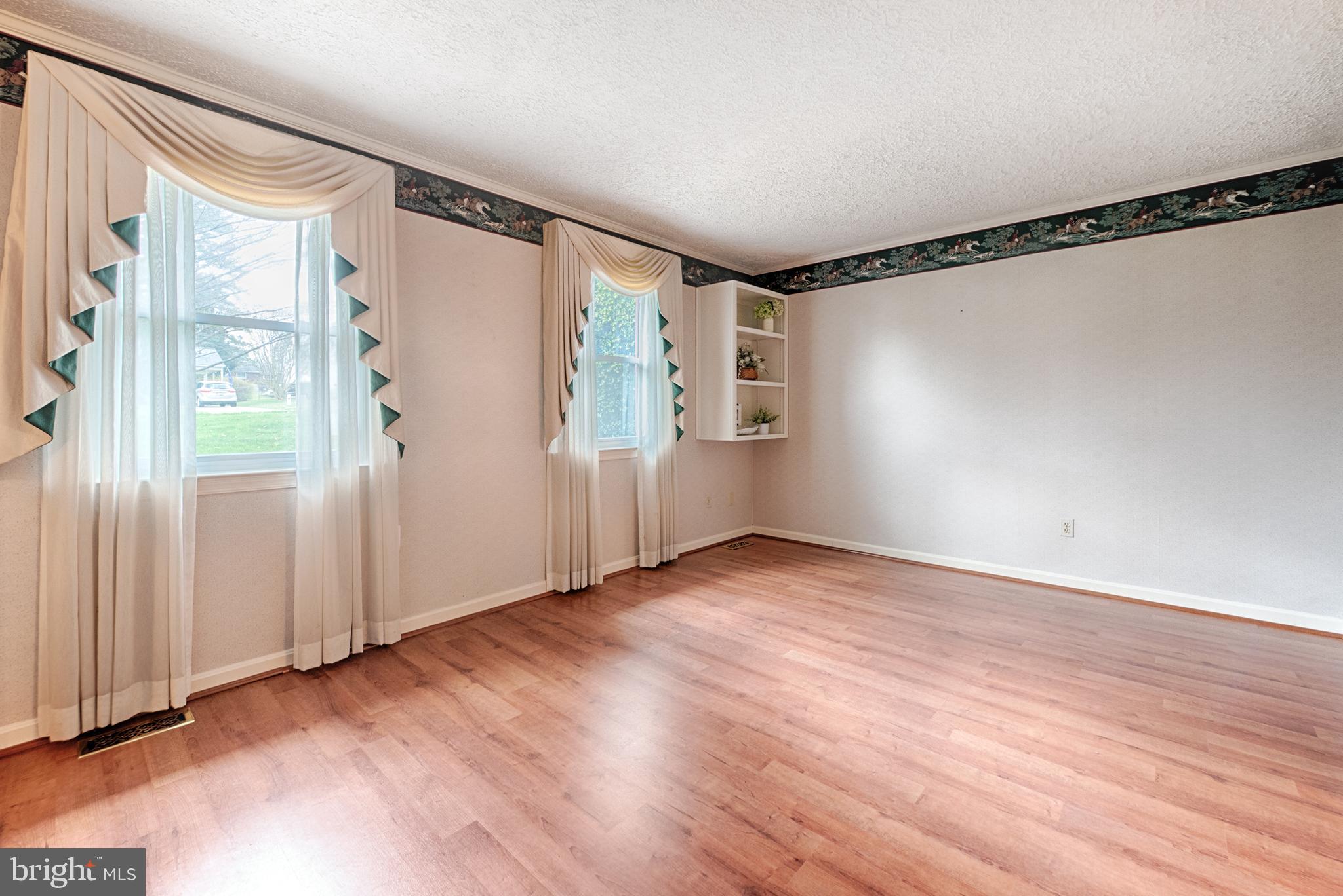 HARFORD WOODS - Residential