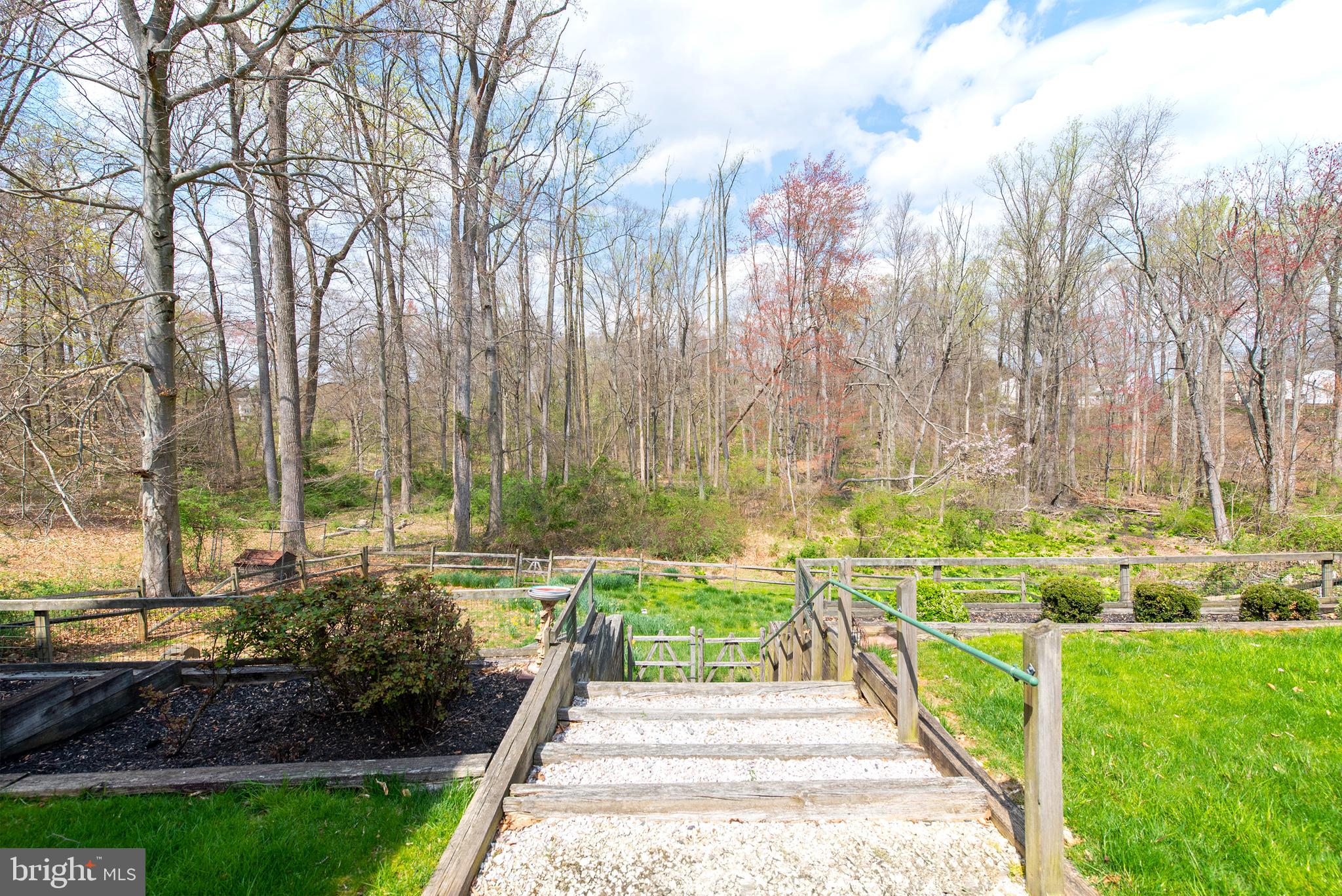 HARFORD WOODS - Residential