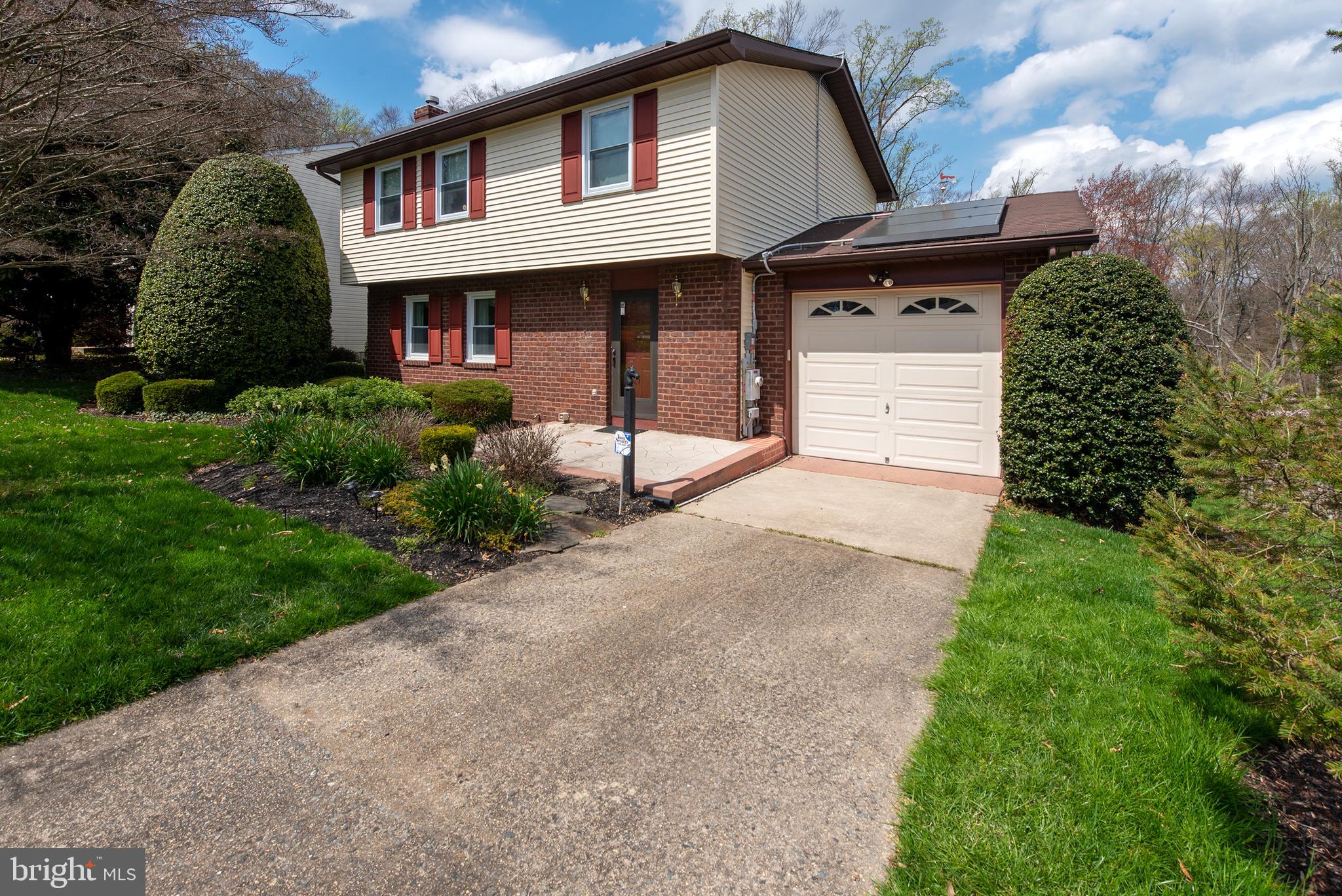 HARFORD WOODS - Residential