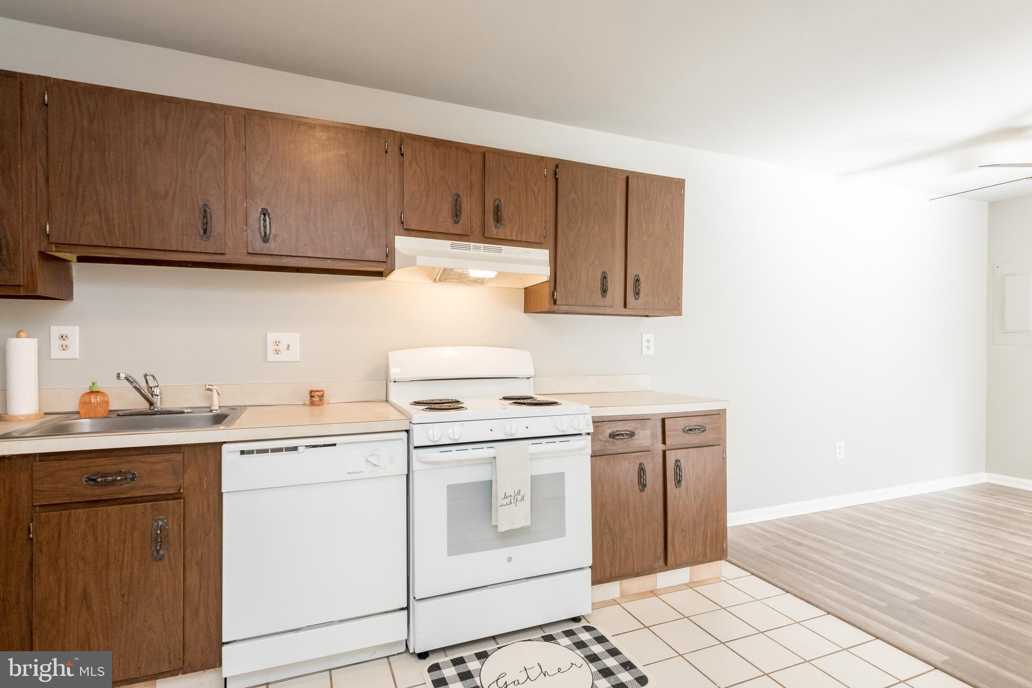 CINNAMON RIDGE CONDO - Residential