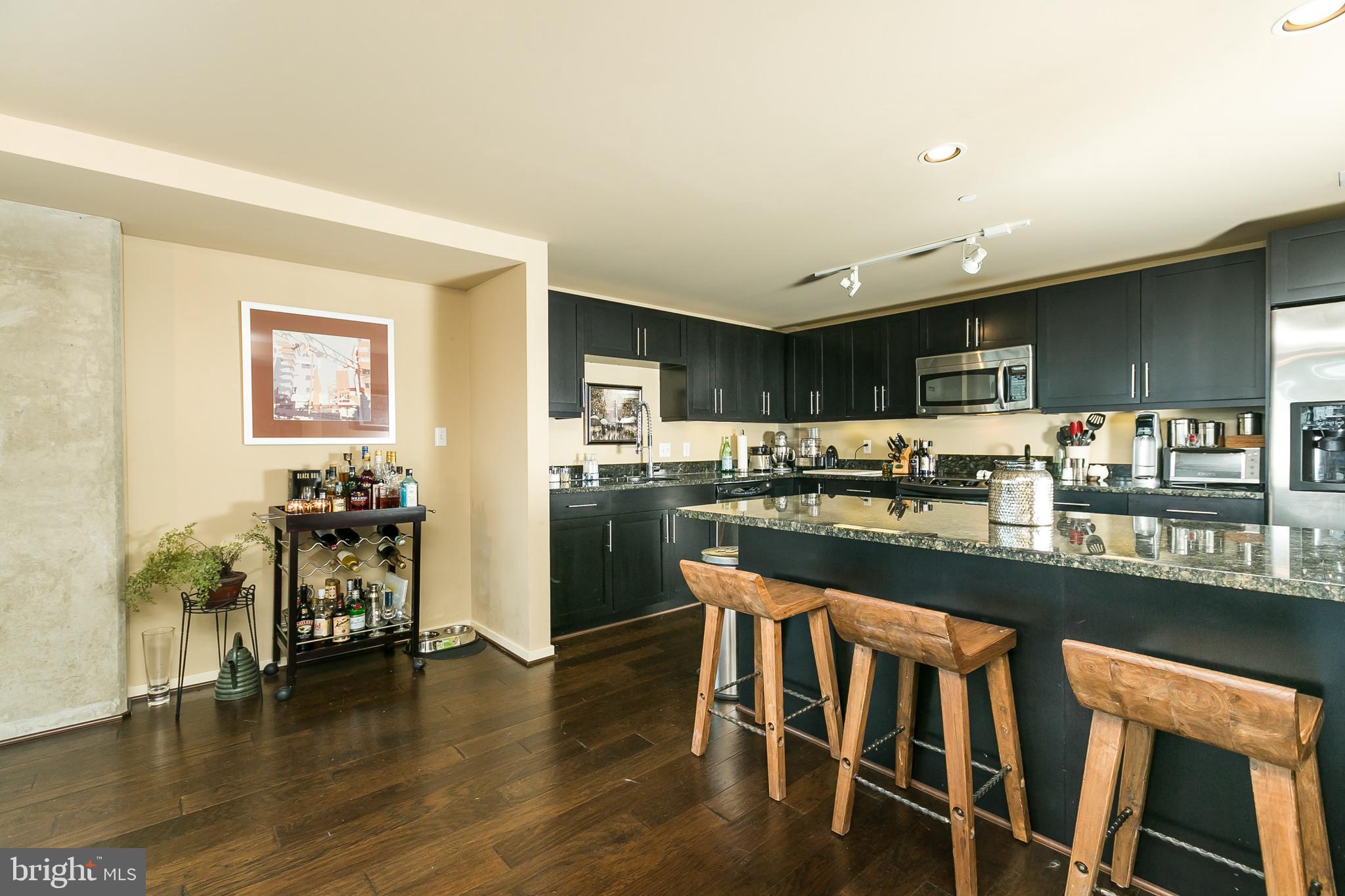 LOCUST POINT - Residential Lease