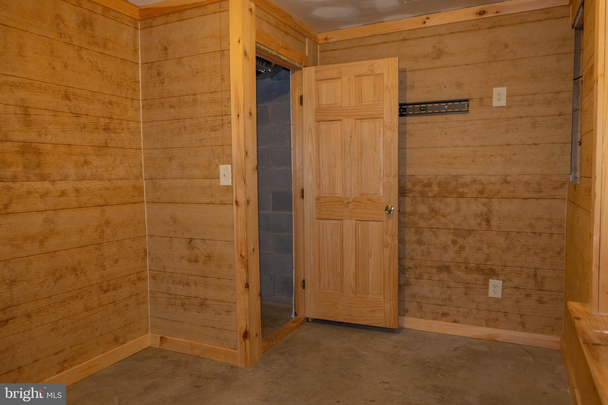 SHAWNEE LAND - Residential