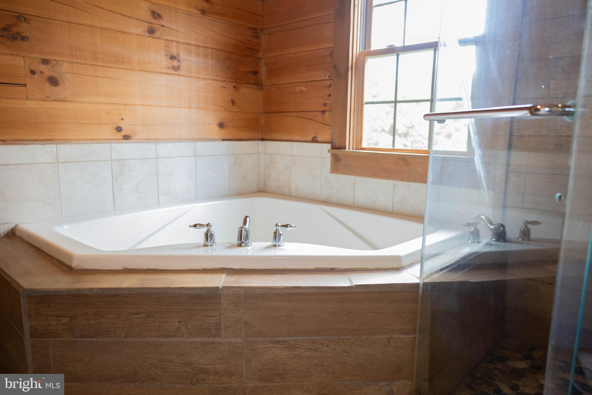 SHAWNEE LAND - Residential