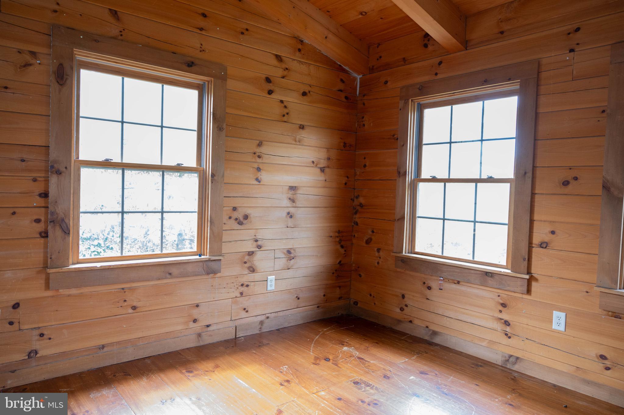 SHAWNEE LAND - Residential