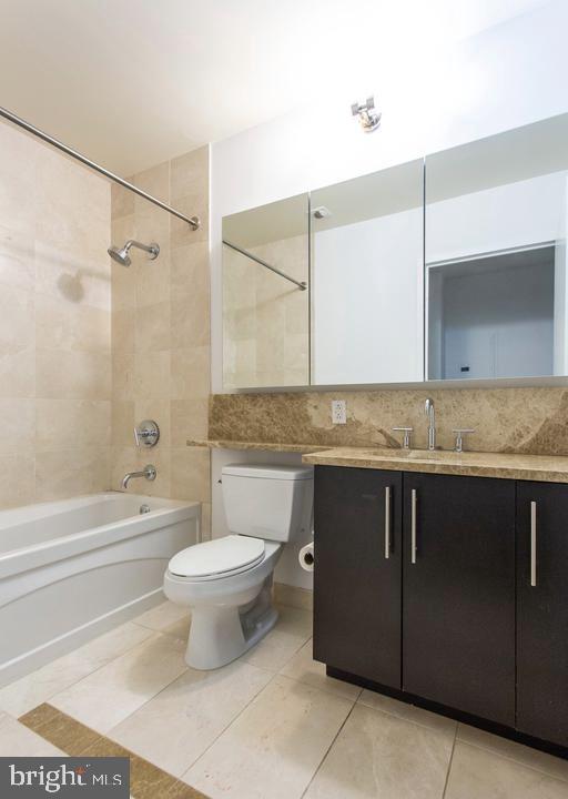 RITTENHOUSE SQUARE - Residential Lease