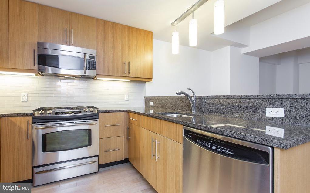 RITTENHOUSE SQUARE - Residential Lease