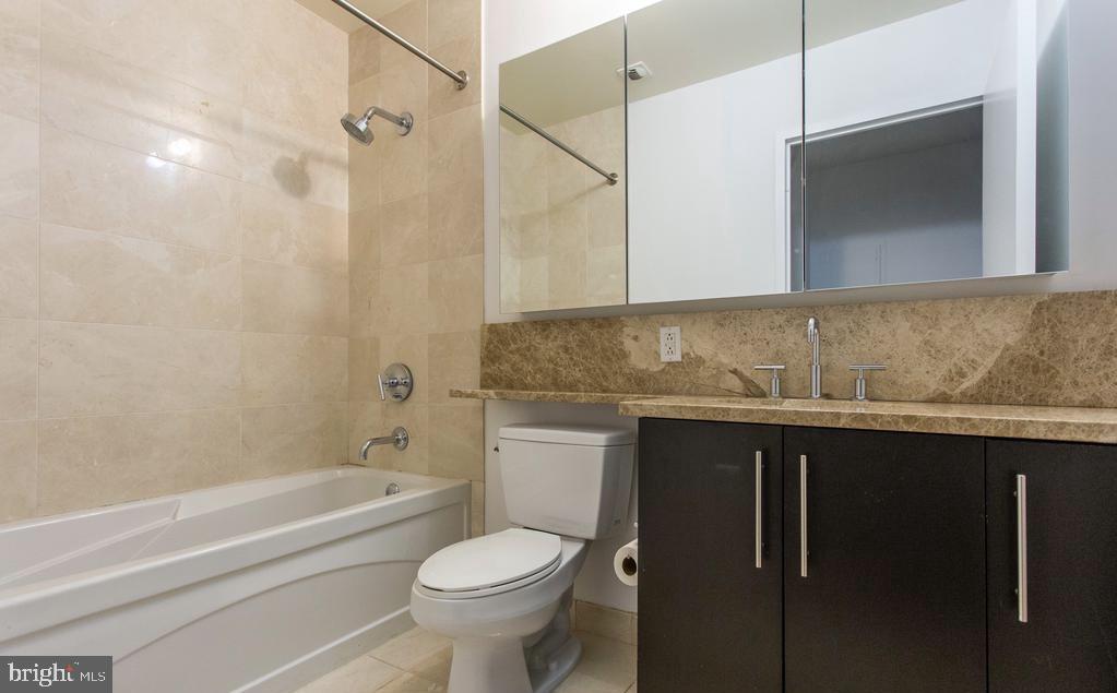 RITTENHOUSE SQUARE - Residential Lease