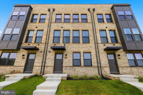 Townhouse For Rent - 2268 Waterfront Way<br/> Baltimore City County, BALTIMORE, MD 21230