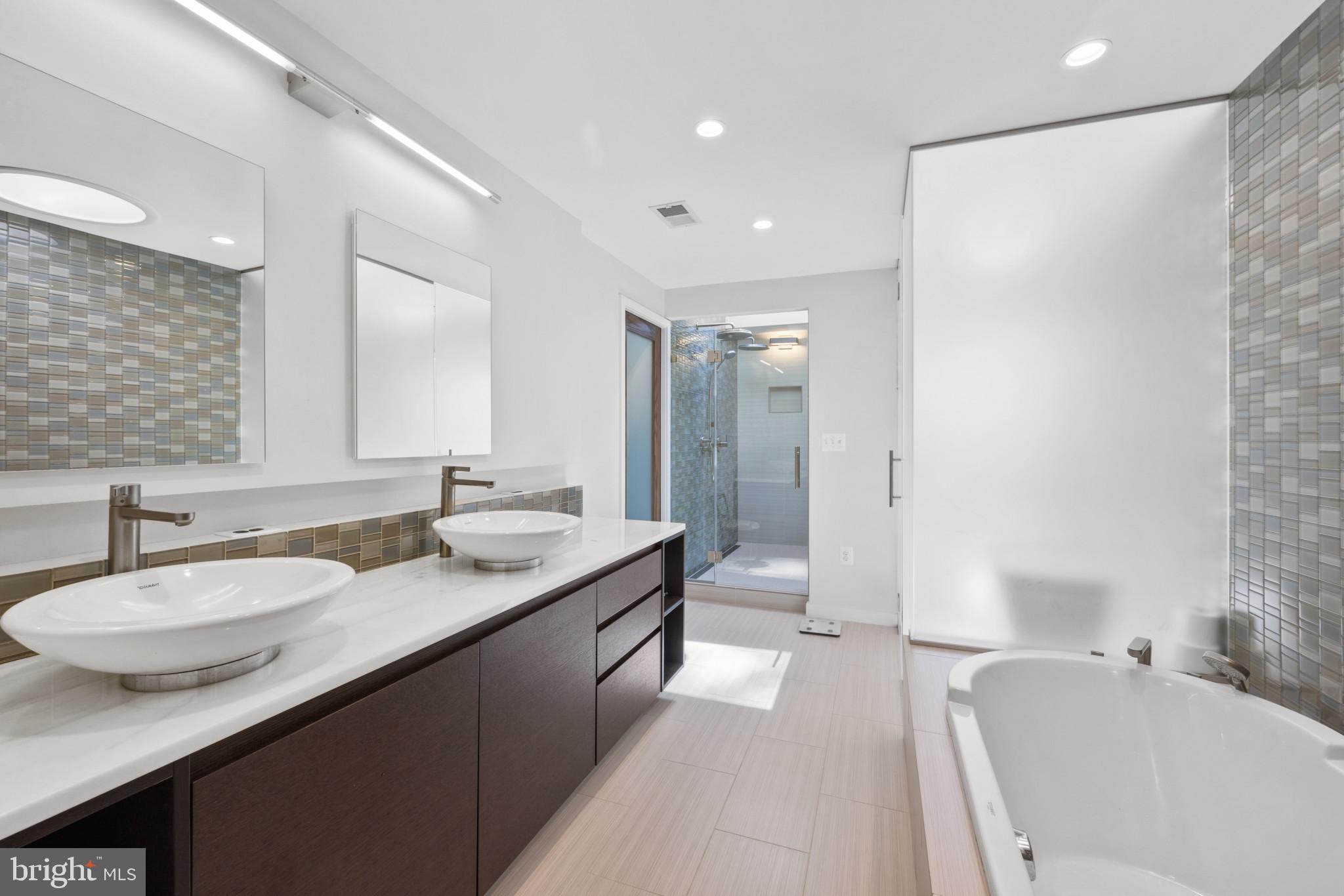 DOWNS ON THE SEVERN - Residential