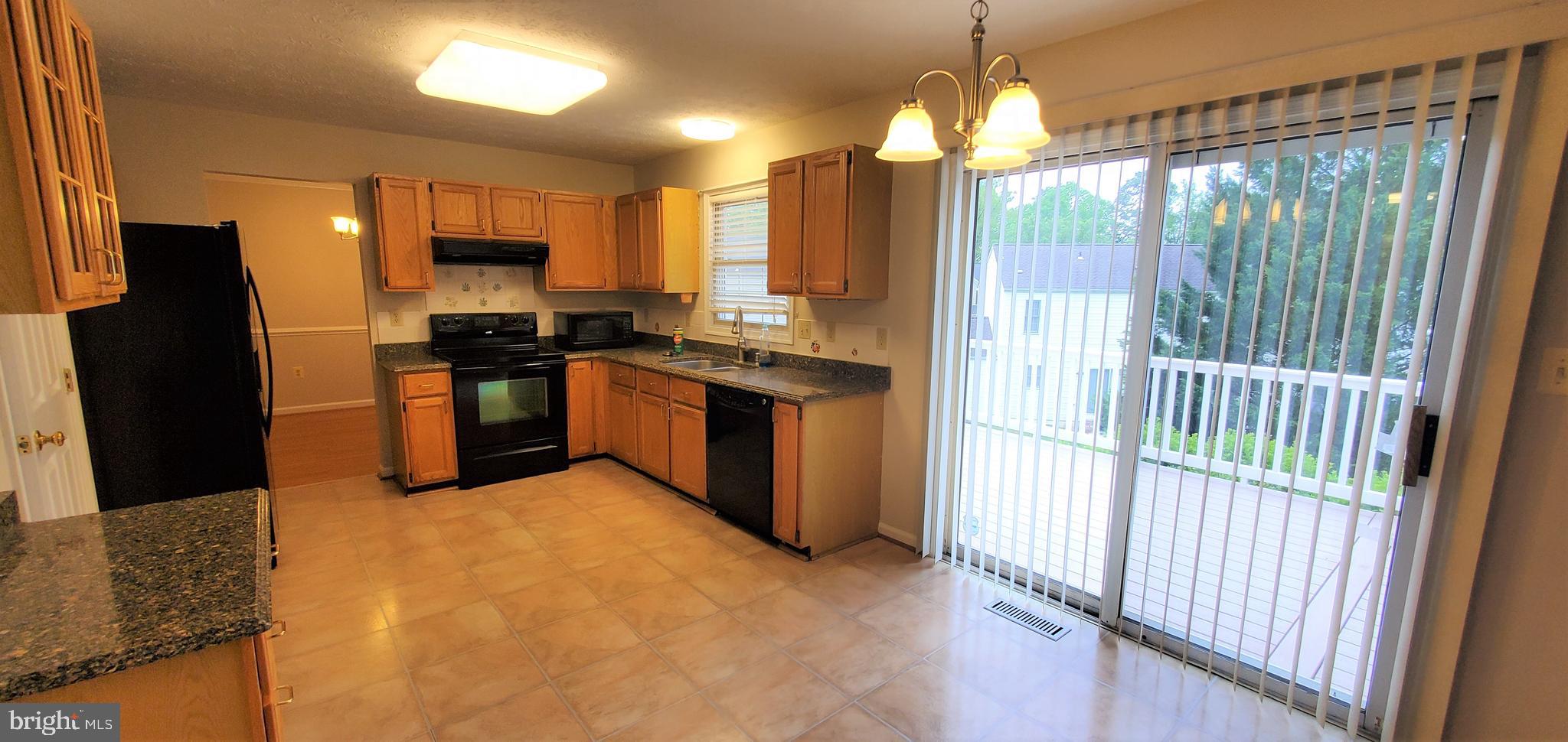 RUSSETT - Residential Lease