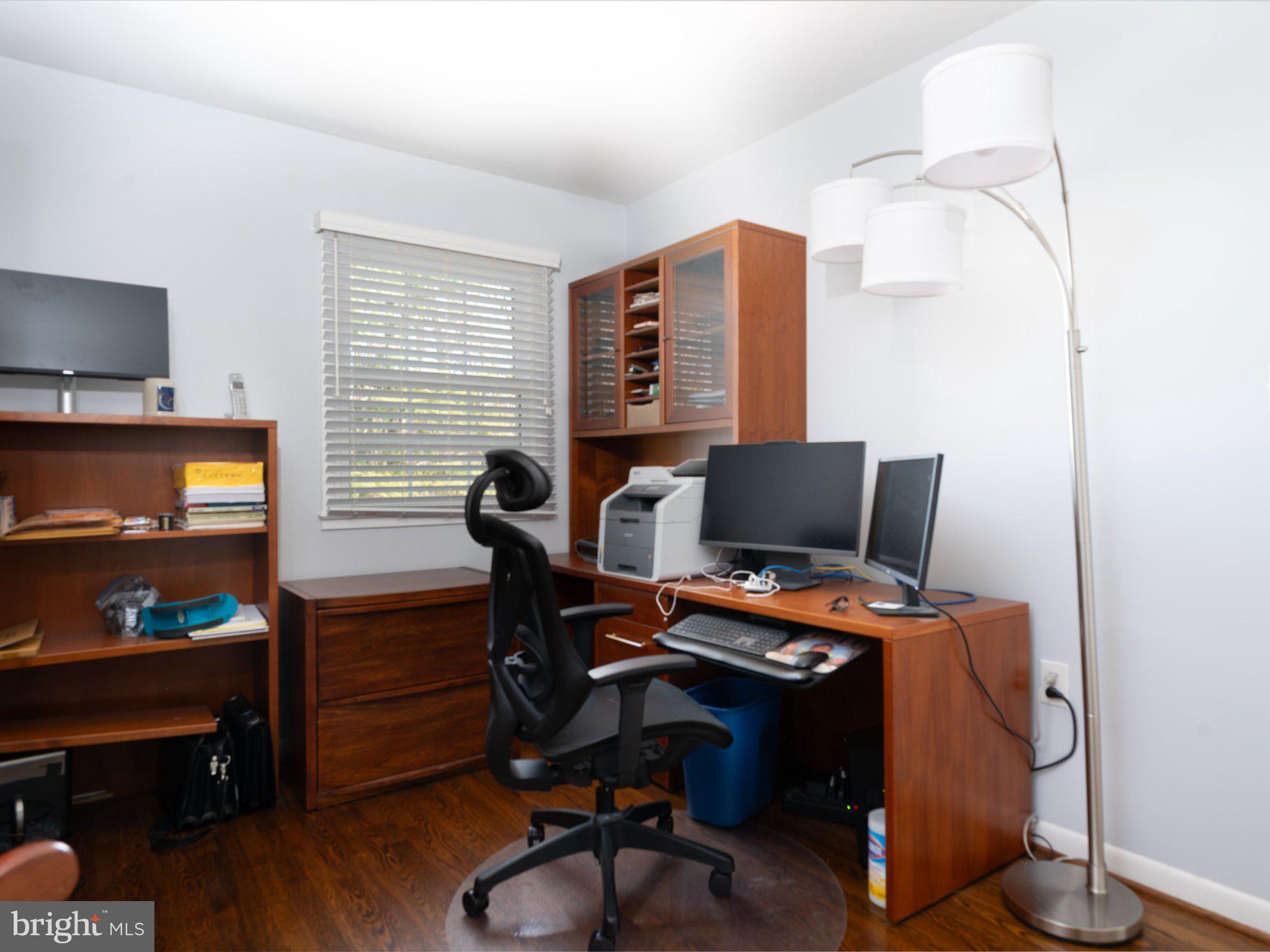 TALL OAKS - Residential