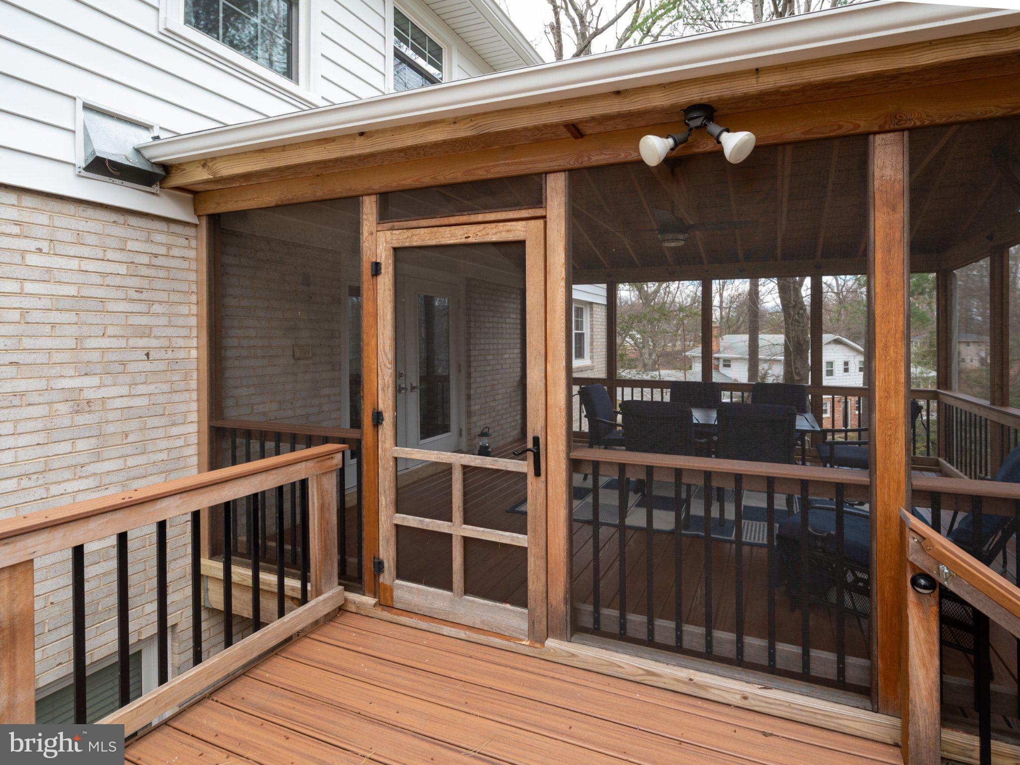 TALL OAKS - Residential