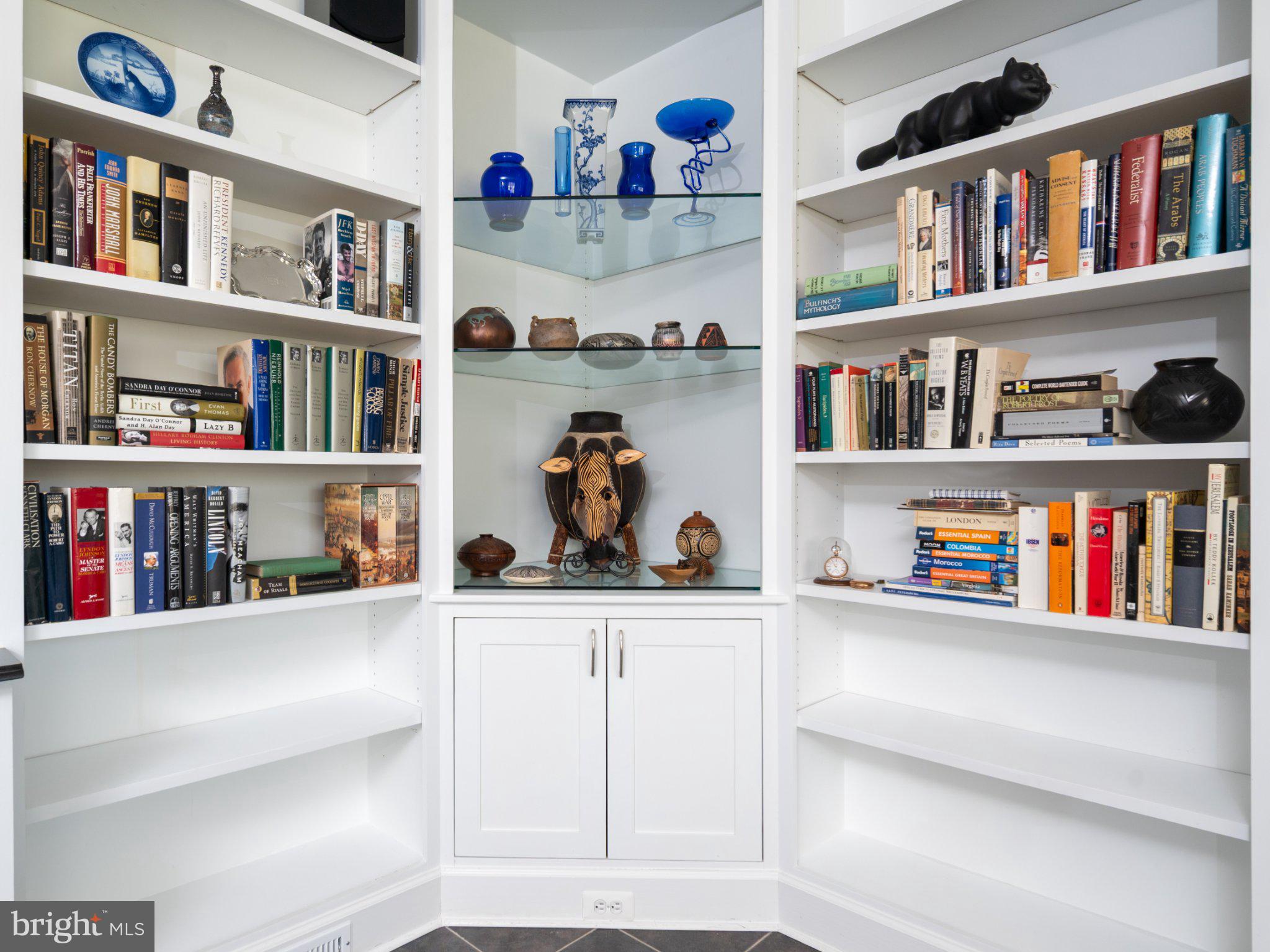 TALL OAKS - Residential